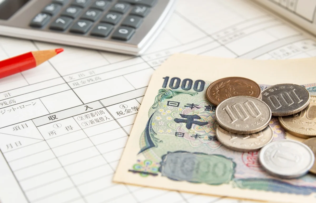 修繕積立金の収支を計算する様子